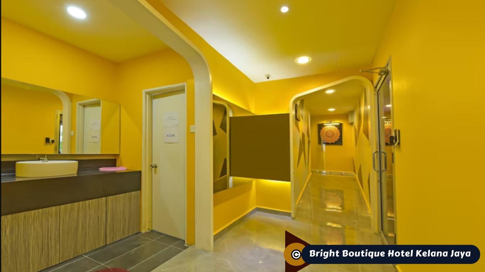 Bright Boutique Hotel Kelana Jaya ペタリンジャヤ エクステリア 写真
